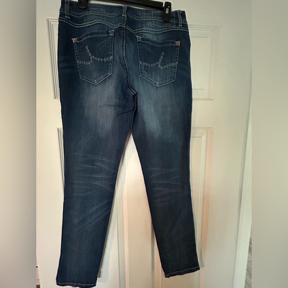 Women’s INC jeans - Picture 2 of 3